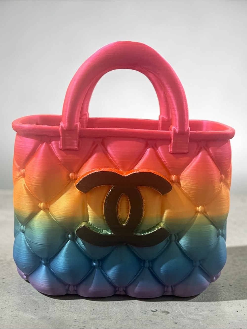 ๐ชท Handcrafted 3d CC Multicolor Gradient Decor Holder